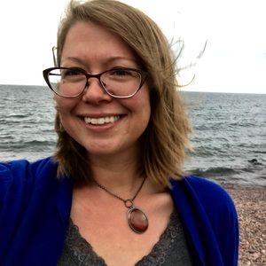 Meet your Posher, Annmarie